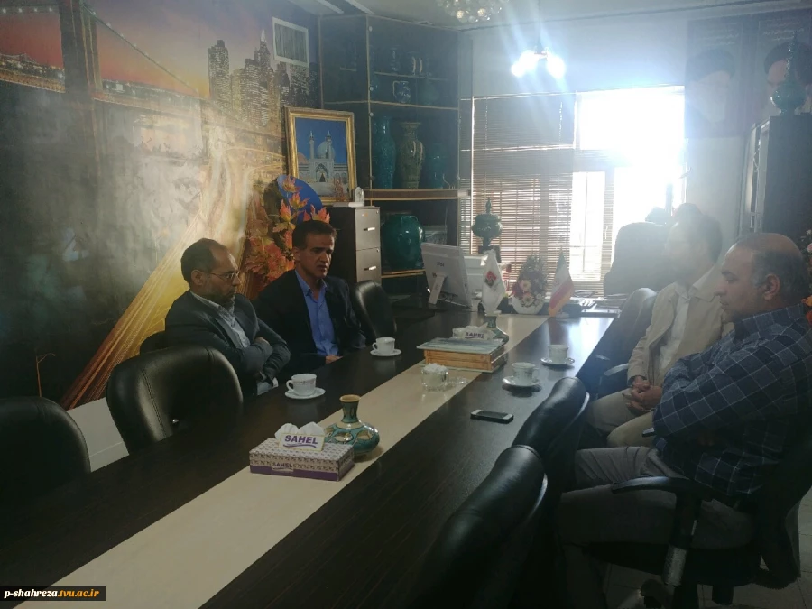 مراسم تقدیر و تجلیل از ریاست و معاونت اداره راهداری شهرستان شهرضا به مناسبت ایمن سازی ساختمان جدید آموزشکده در برابر سیل 4