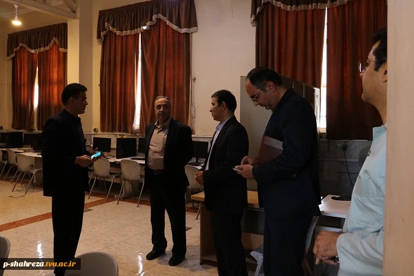 بازدید رئیس دانشگاه فنی وحرفه ای استان ازآموزشکده های فنی شهرضا ودیداربا نماینده محترم شهرضا خانم دکترمحمودی 2