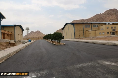 آسفالت ساختمان جدید آموزشکده پسران شهرضا به پایان رسید 13