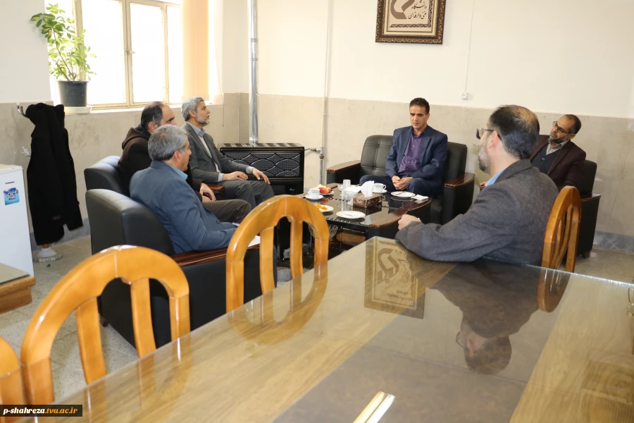 بازدیدحراست کل دانشگاه فنی بهمراه حراست دانشگاه فنی استان ازآموزشکده پسران شهرضا 3