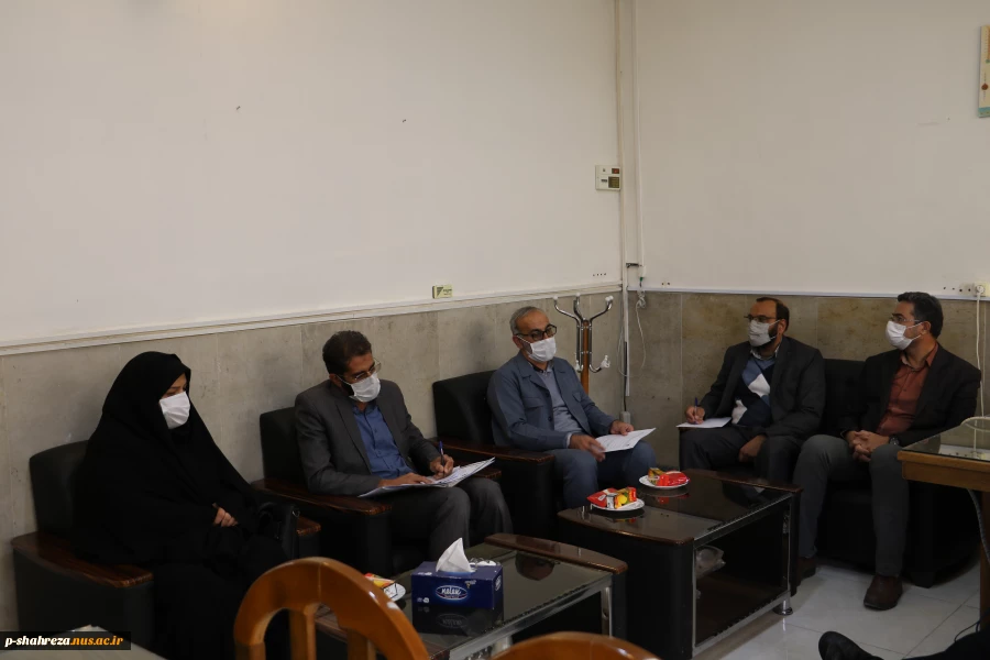 دیدار ریس کمیته امداد امام خمینی شهرستان شهرضا و هیئت همراه با ریاست دانشکده 3
