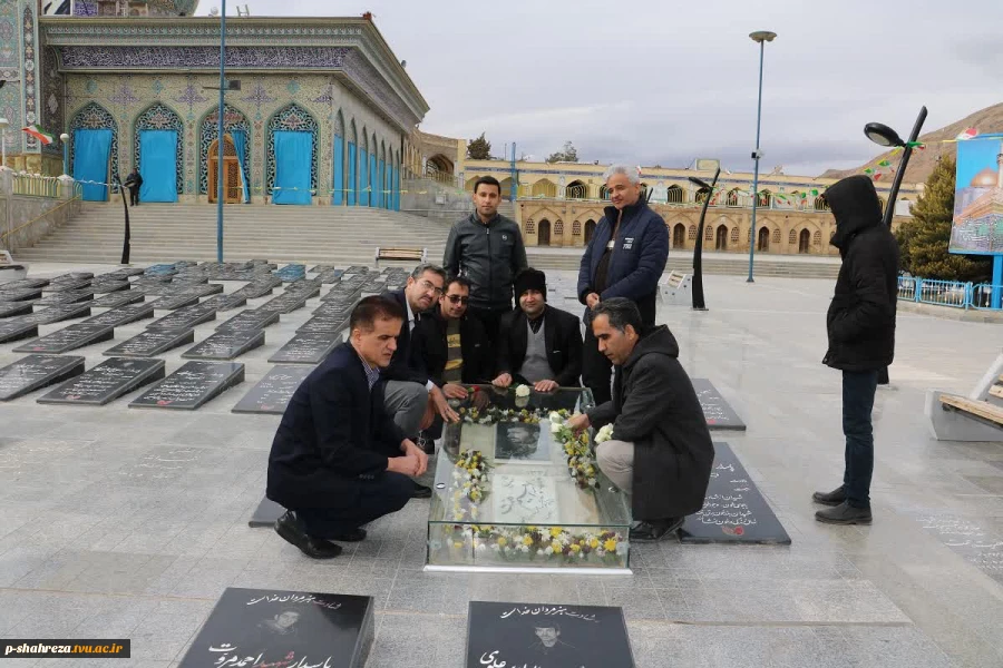 غبارروبی مزار شهدا-بهمن 1401 13